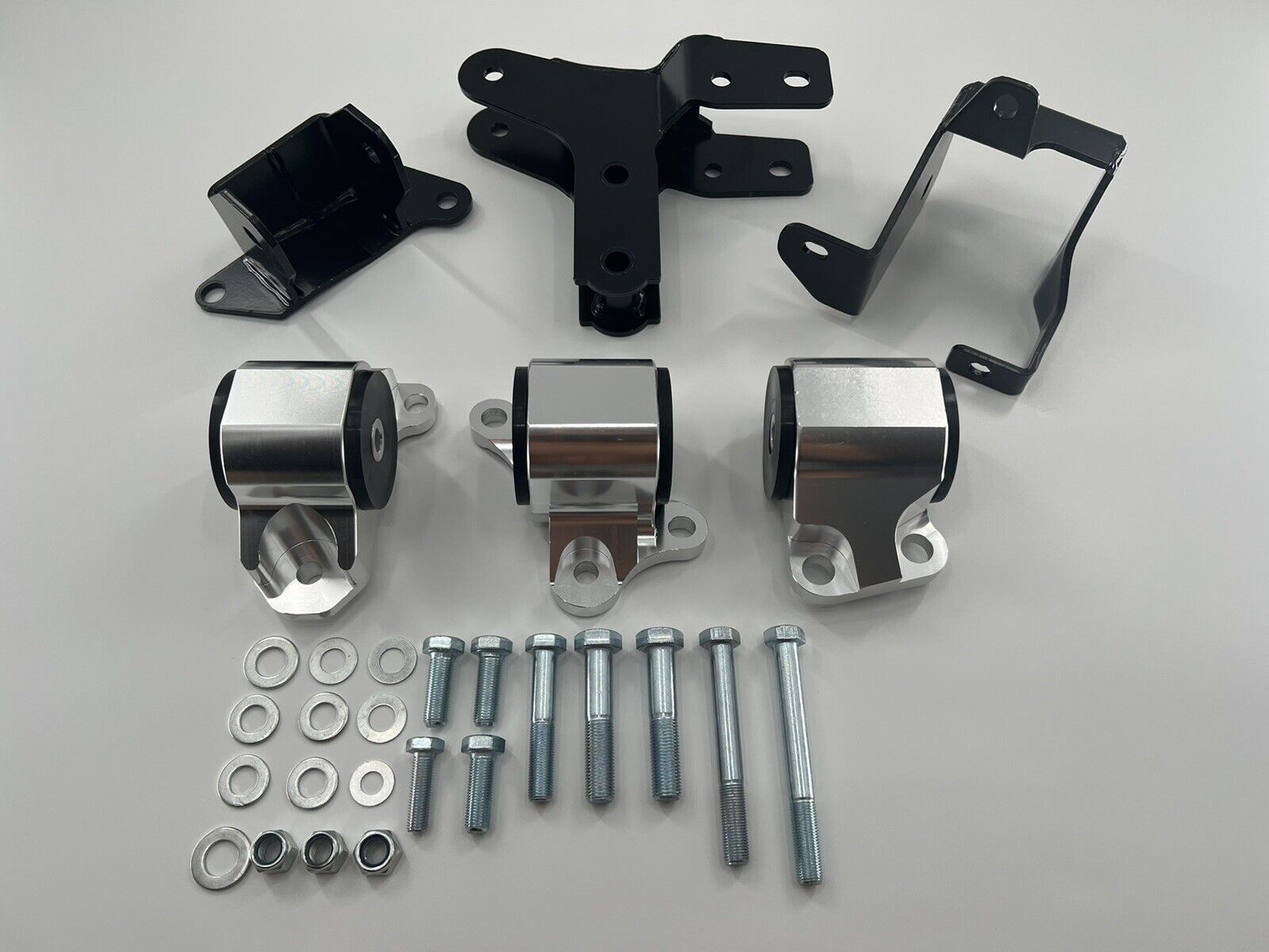 B Series Engine Mount Kit For Honda Acura B16 B18 – Fits 92-95 Civic EG & DC2 (3 Bolt, CNC)